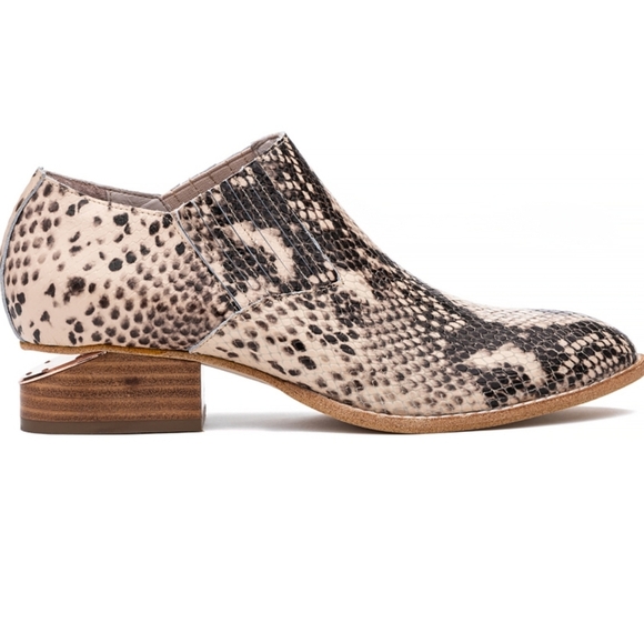 SILENT D, Ivtay Python Snakeskin Lether Nude Boot Bootie, Size 7.5 (38) - Picture 3 of 14